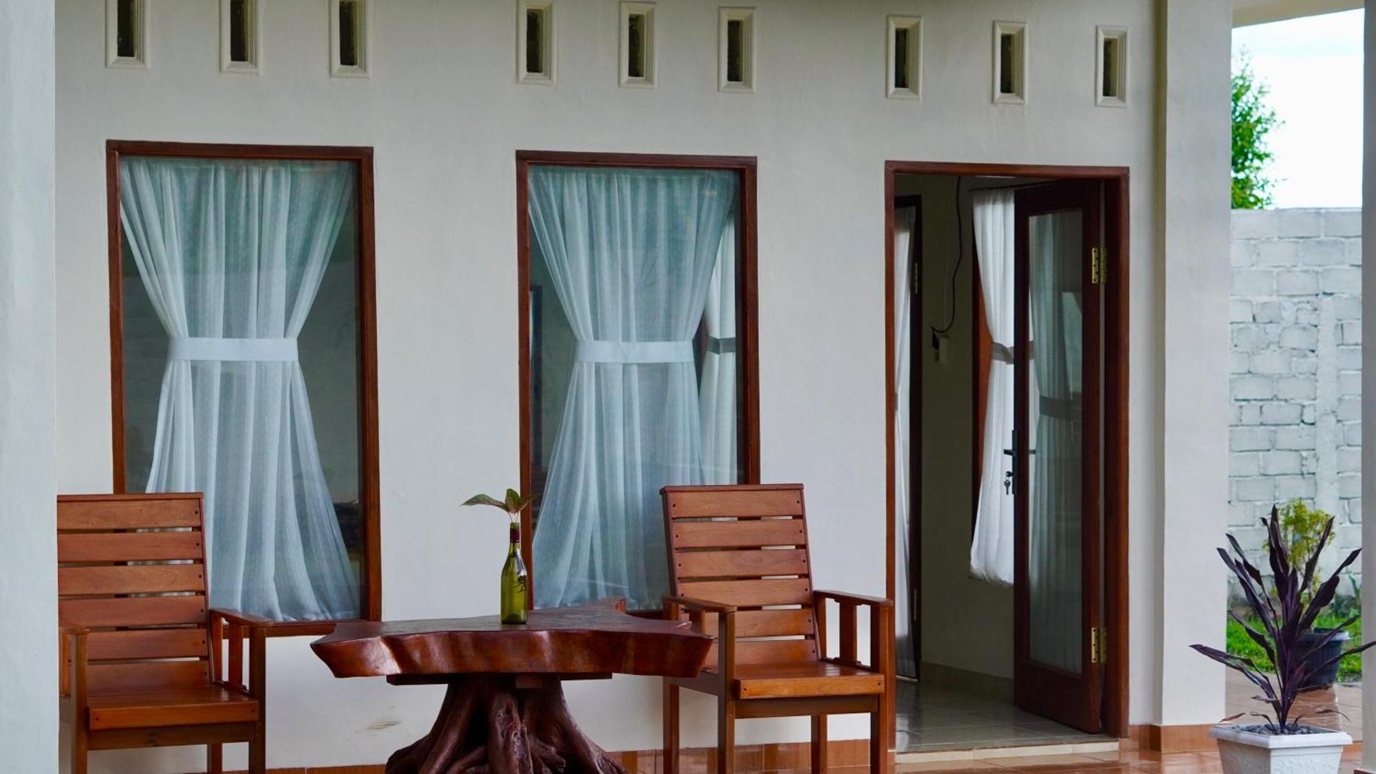 Sumatra Expedition Lodge Bukit Lawang Exterior photo
