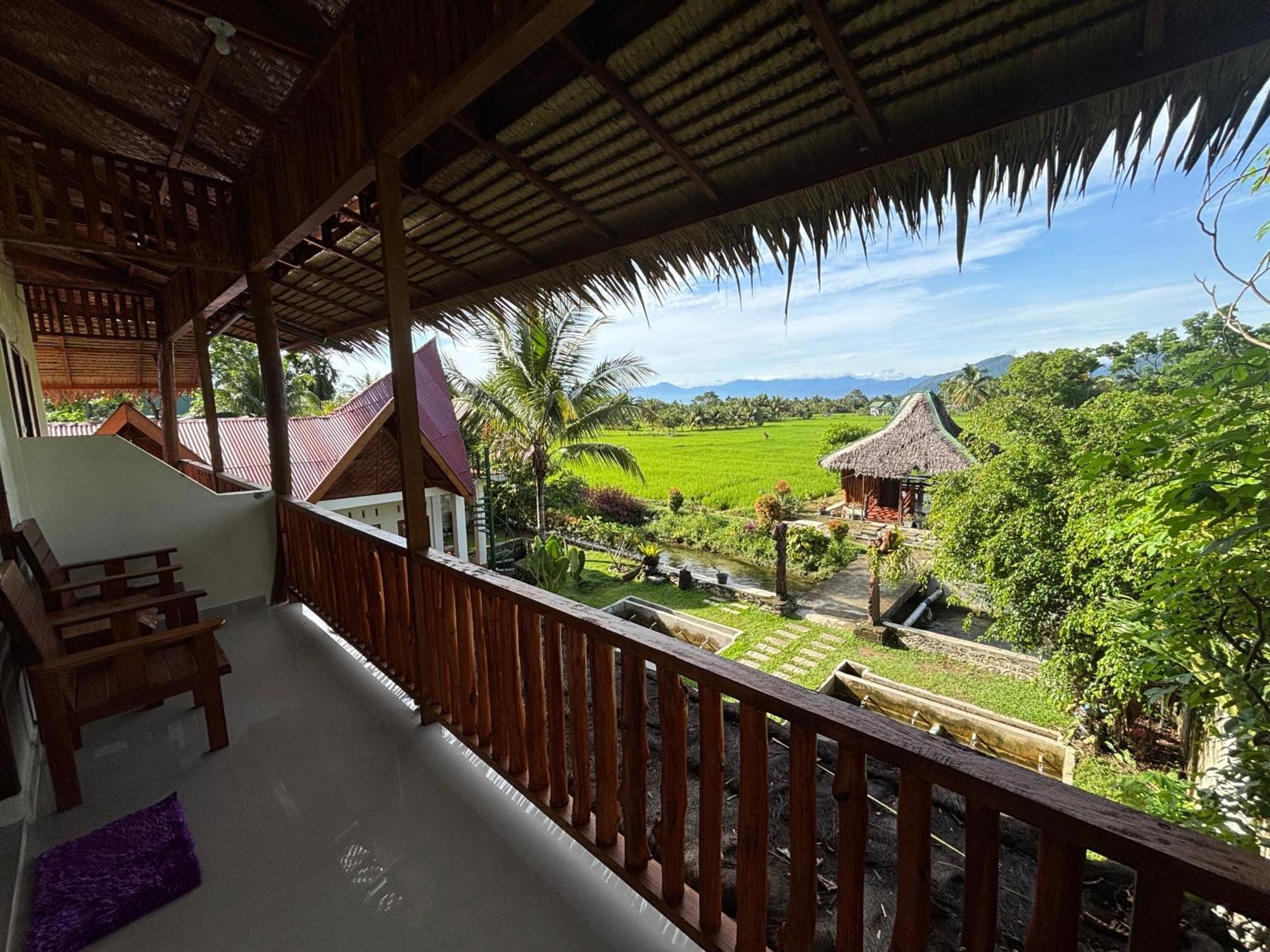 Sumatra Expedition Lodge Bukit Lawang Exterior photo